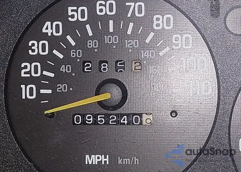 1999 Chevrolet Monte Carlo Z34 z USA, uszkodzony, nr VIN 2G1WX12K9X9163944